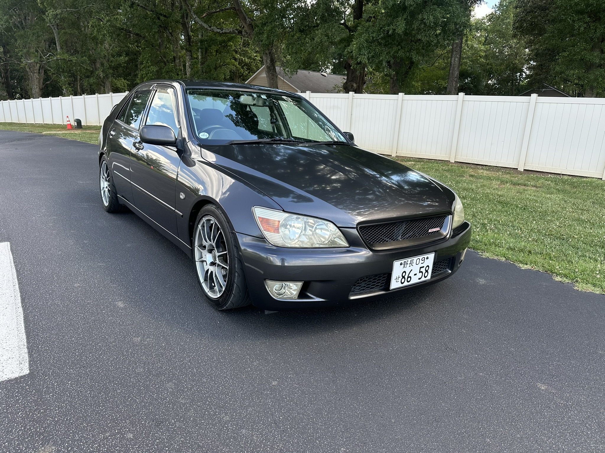 🔥 Spotlight: Toyota Altezza RS200 – The JDM Sports Sedan That Punches Above Its Weight